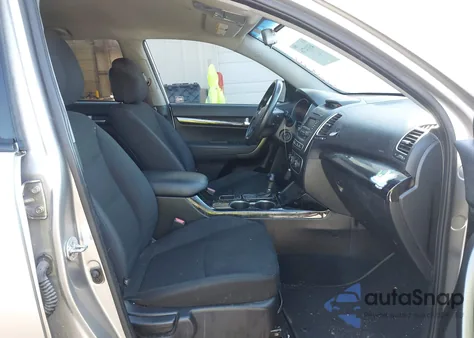 2014 Kia Sorento Lx из США, поврежденный, VIN 5XYKT3A65EG444979